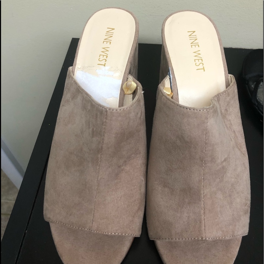 Size 7 mule with 3 inch heel.  Never worn.  No box